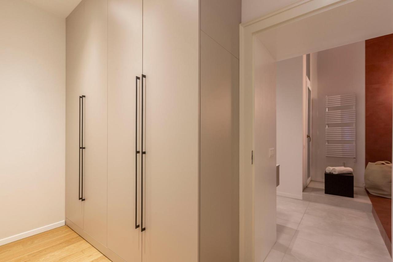 Luxurious Minimalist Residence With Sauna By Prestige Homes Budapest Exterior foto